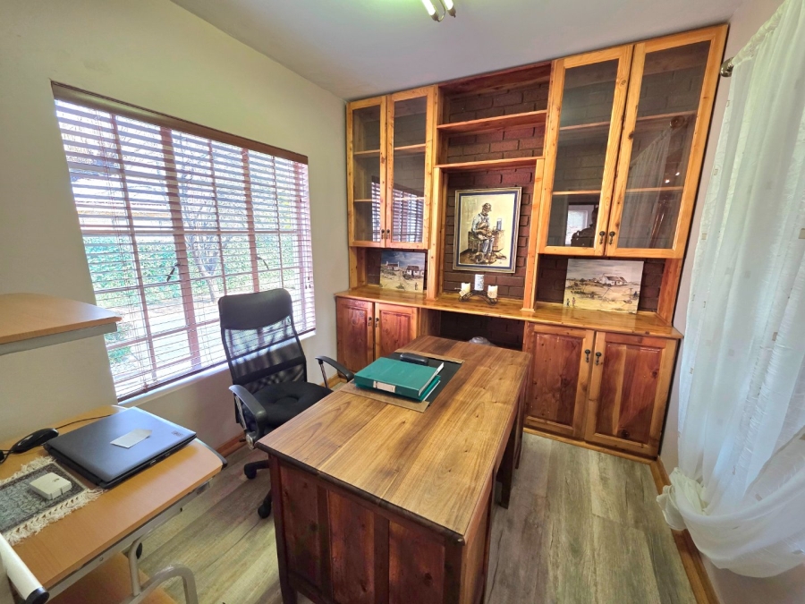 4 Bedroom Property for Sale in La Provance Free State